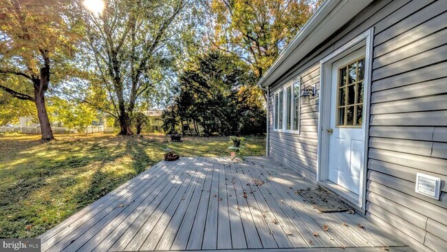 965 Chester River Dr in Grasonville, MD - Building Photo - Building Photo