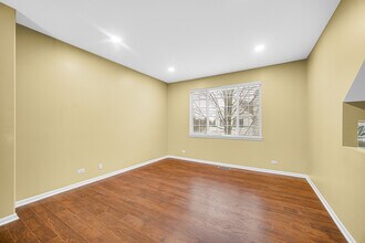 3473 Ravinia Cir in Aurora, IL - Building Photo - Building Photo