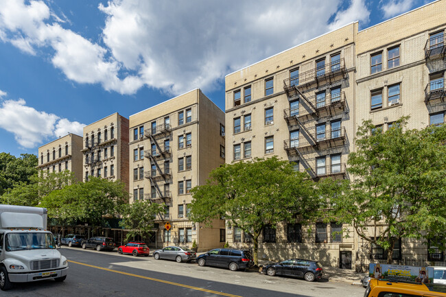 69 Tiemann Pl in New York, NY - Building Photo - Building Photo