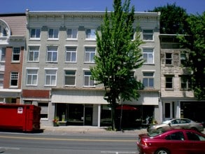 11-21 E Main St in Mechanicsburg, PA - Building Photo - Primary Photo