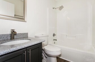 960 Pacific Silver Ct in Fort Walton Beach, FL - Building Photo - Building Photo