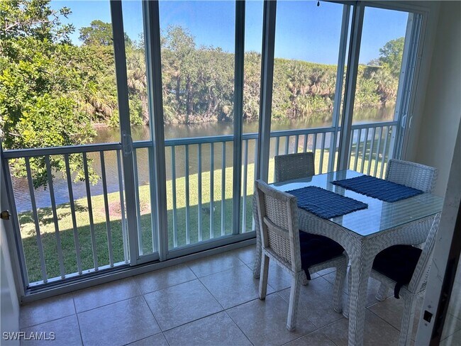 633 Palm View Dr in Naples, FL - Building Photo - Building Photo