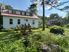 100 Atwood Ave in Woodstock, VT - Building Photo