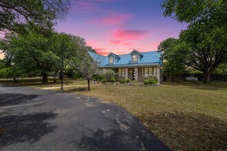 113 River View Rd in Liberty Hill, TX - Building Photo - Building Photo
