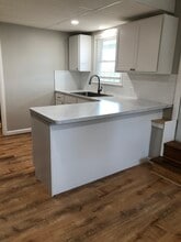 93 W Main St, Unit #5 in Shelby, OH - Building Photo - Building Photo