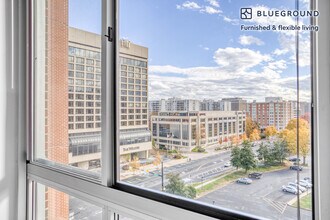 505 18th St S, Unit FL8-ID366 in Arlington, VA - Building Photo - Building Photo