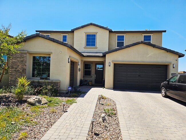 22112 N 59th Pl