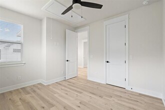 2713 Bristol Dr in Austin, TX - Building Photo - Building Photo