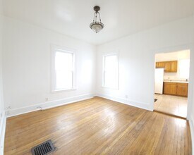 10 Higgins St, Unit 10 Higgins in Boston, MA - Building Photo - Building Photo