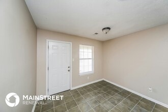 4663 Royal View Dr in Memphis, TN - Building Photo - Building Photo
