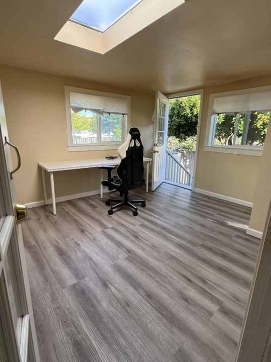 207 Anita Dr in Millbrae, CA - Building Photo