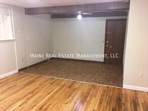 569 Hammond St in Bangor, ME - Building Photo - Building Photo