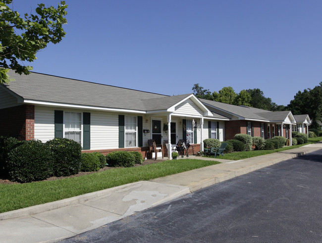 Pigeon Creek Apartments in Manchester, GA - Building Photo - Building Photo