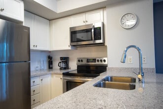 65 Times Ave in Markham, ON - Building Photo - Building Photo