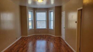 3061 W Lyndale St in Chicago, IL - Building Photo - Building Photo