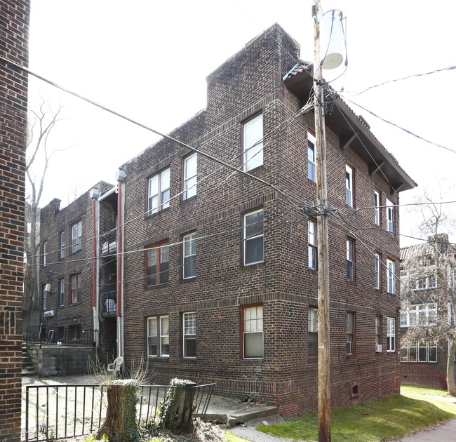 5846 Alderson St in Pittsburgh, PA - Building Photo - Building Photo