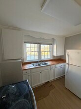 411 Birch St, Unit A in Sanford, NC - Foto de edificio - Building Photo