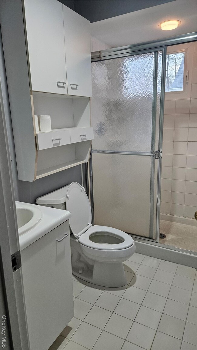 property at 806 Lenox Rd