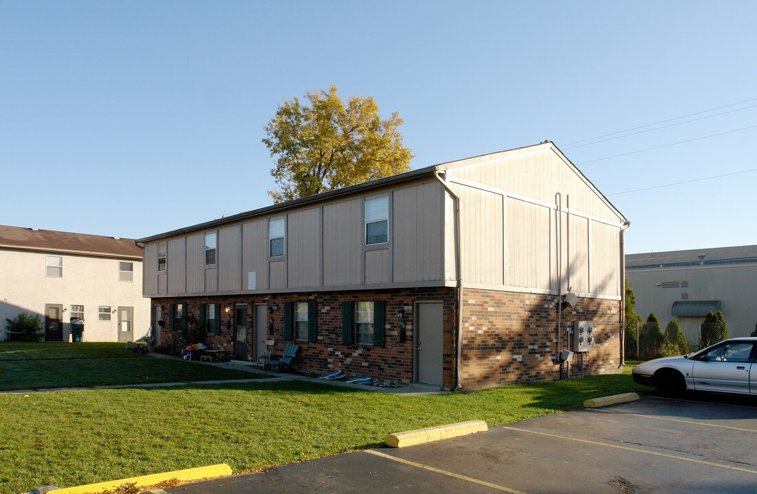 6792-6798 Garden Terrace Rd in Columbus, OH - Building Photo