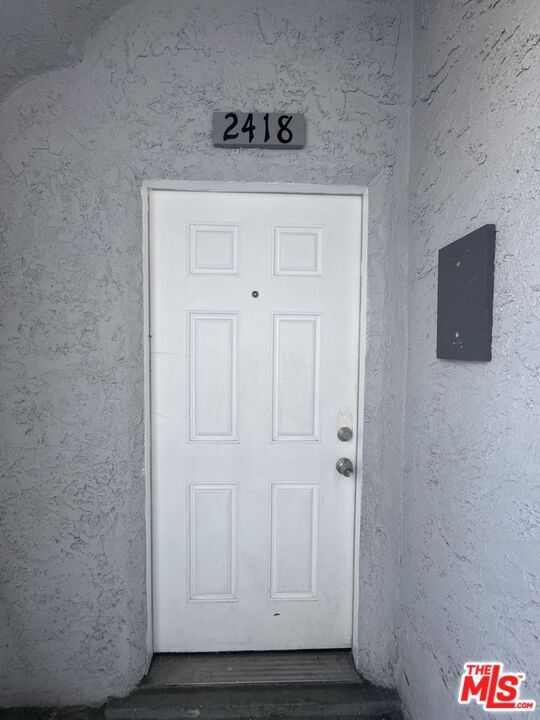 2418 W 48th St in Los Angeles, CA - Building Photo - Building Photo