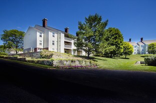 Wyndham Hill in Grand Rapids, MI - Building Photo