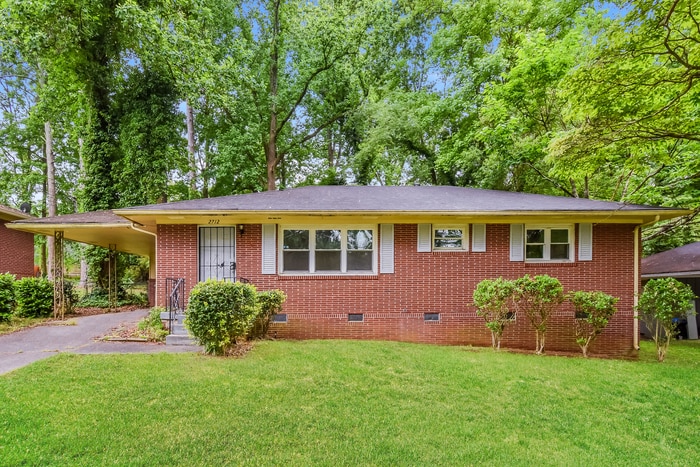 2712 Cherry Laurel Ln SW in Atlanta, GA - Building Photo