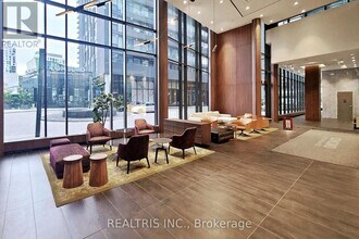 90 Queens Wharf Rd in Toronto, ON - Building Photo - Building Photo