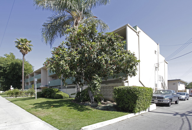 Badillo Apartments in West Covina, CA - Building Photo - Building Photo