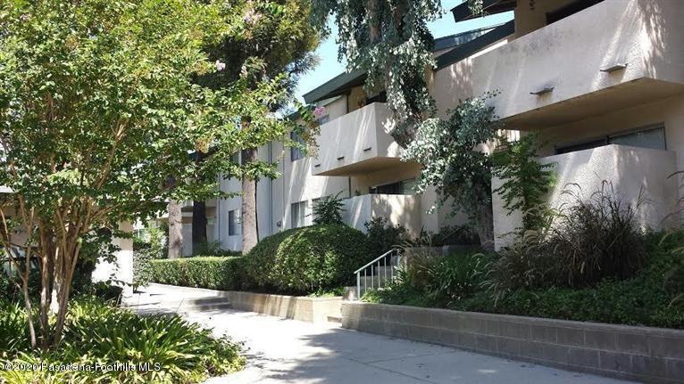 10636 Woodley Ave-Unit -#65 in Los Angeles, CA - Building Photo