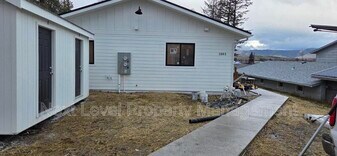 1003 5th St E in Polson, MT - Building Photo