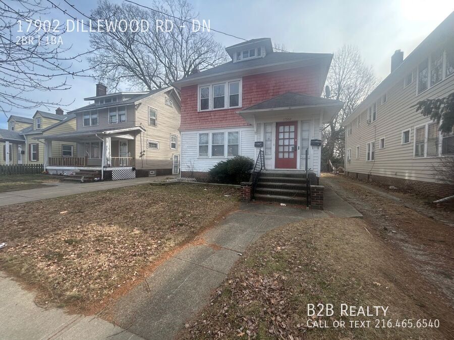 17902 Dillewood Rd in Cleveland, OH - Building Photo