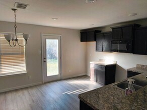 1540 Chama Dr in Fort Worth, TX - Foto de edificio - Building Photo