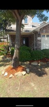 8239 Merriweather Dr in Dallas, TX - Building Photo - Building Photo