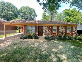 3304 Sweet Springs Dr in Memphis, TN - Building Photo