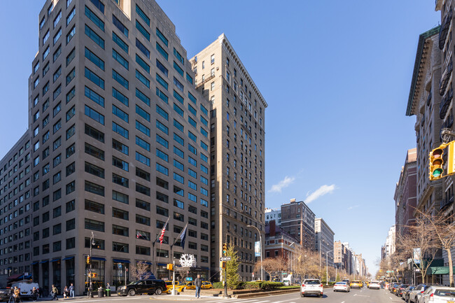 550 Park Ave in New York, NY - Foto de edificio - Building Photo