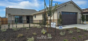 2199 Chardonnay Ln in Paso Robles, CA - Building Photo