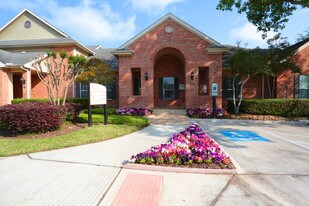 COMPASS AT WINDMILL LAKES