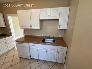 1511 Summit St in Columbus, OH - Building Photo - Building Photo