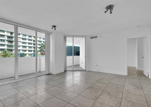 1881 79th Street Cswy, Unit 404 in North Bay Village, FL - Building Photo - Building Photo