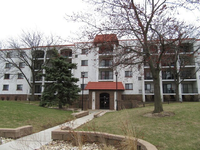property at 350 Plum Creek Dr