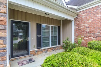 334 High Meadows Pl in Grovetown, GA - Building Photo - Building Photo
