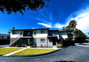 620 Gamma Ct, Unit #4 in Campbell, CA - Foto de edificio - Building Photo