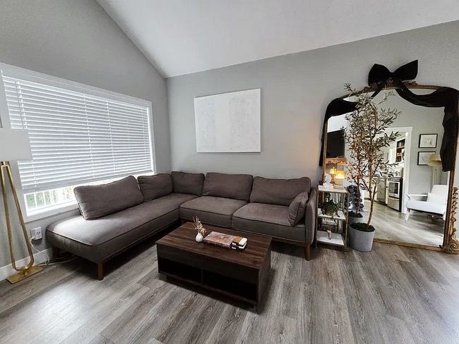 7150 SW Linette Way in Beaverton, OR - Building Photo - Building Photo