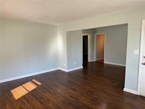 2157 Settle Cir SE, Unit unit A in Atlanta, GA - Building Photo - Building Photo