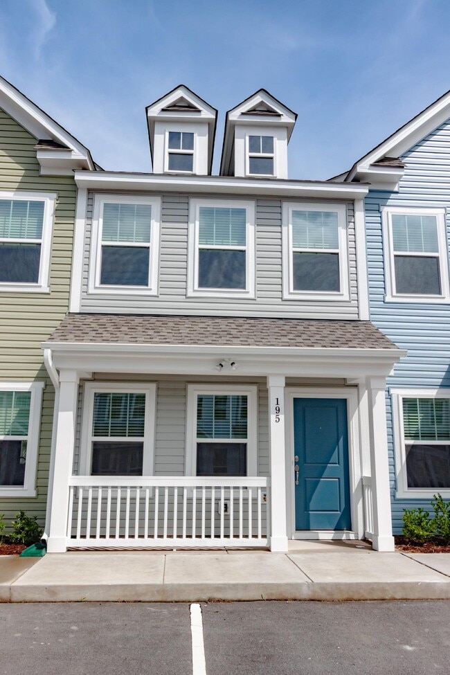 195 Crescent Wy in Little River, SC - Building Photo - Building Photo