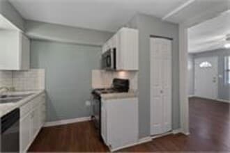 214 SE Wingate St in Lee's Summit, MO - Building Photo - Building Photo