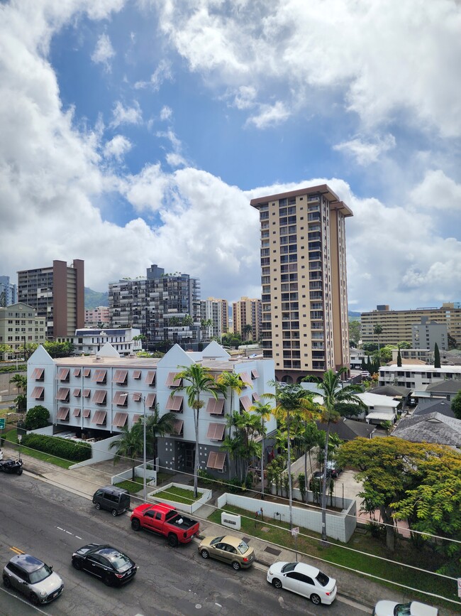 824 Kinau St in Honolulu, HI - Building Photo - Building Photo