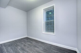 1300 N Greenview Ave in Chicago, IL - Building Photo - Building Photo