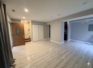 6W S Fernwood Dr in Bolingbrook, IL - Building Photo - Building Photo