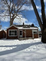 12050 Cavell St in Livonia, MI - Building Photo